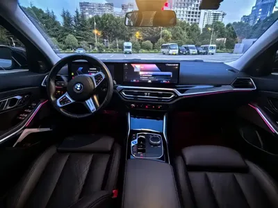 BMW i3 2022, 69000 км, за 18069.1 USD