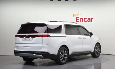 Kia Canival 2023, 71864 км, за 15436.15 USD