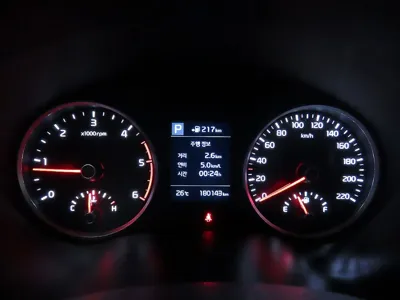 Kia Stonic 2018, 180137 км, за 4266.77 USD - фото 8