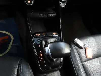 Kia Stonic 2018, 180137 км, за 4266.77 USD - фото 9