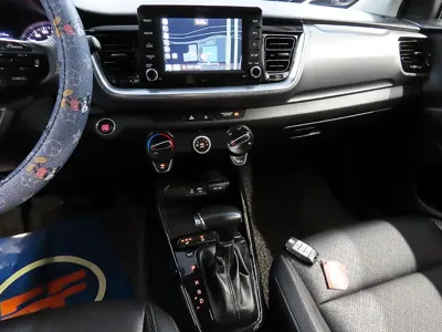 Kia Stonic 2018, 180137 км, за 4266.77 USD - фото 18
