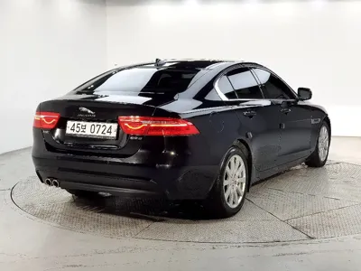 Jaguar XE 2016, 82000 км, за 3959.55 USD