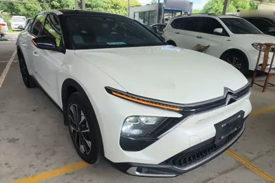 Citroen C5 X 2024, 6900 км, за 15952 USD