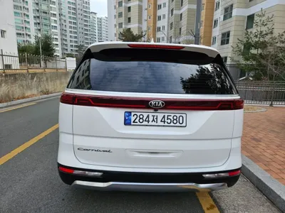 Kia Canival 2021, 52378 км, за 19430.22 USD