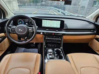 Kia Canival 2021, 52378 км, за 19255.81 USD - фото 7