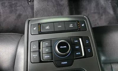 Hyundai Genesis 2016, 73997 км, за 8467.9 USD - фото 18