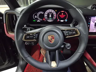 Porsche Cayenne 2025, 15000 км, за 116048.76 USD - фото 8