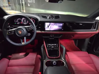 Porsche Cayenne 2025, 15000 км, за 116048.76 USD - фото 9