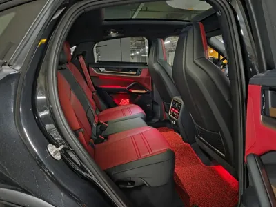 Porsche Cayenne 2025, 15000 км, за 116048.76 USD - фото 12