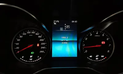 Mercedes-Benz C-Class 2020, 91998 км, за 13662.63 USD - фото 8