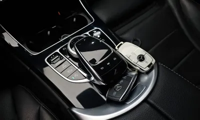 Mercedes-Benz C-Class 2020, 91998 км, за 13662.63 USD - фото 17