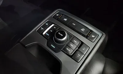 Hyundai Genesis 2016, 181560 км, за 4335.26 USD - фото 19