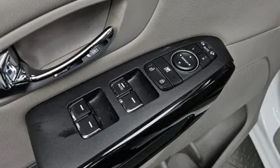 Kia Canival 2019, 62146 км, за 10358.31 USD - фото 32