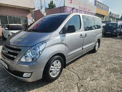 Hyundai Starex 2017, 113969 км, за 7796.5 USD