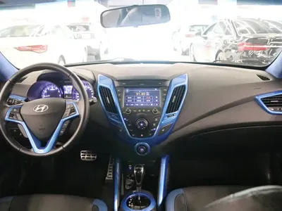 Hyundai Veloster 2014, 75800 км, за 5267.7 USD