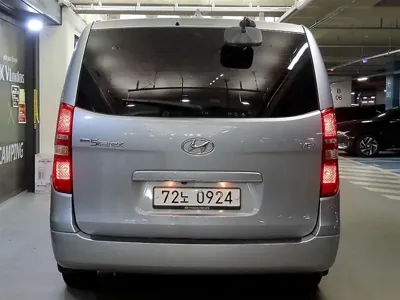 Hyundai Starex 2017, 146943 км, за 6742.47 USD