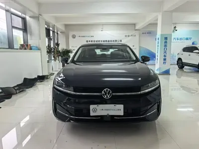 Volkswagen Magotan 2024, 9500 км, за 25070.15 USD