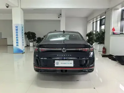 Volkswagen Magotan 2024, 9500 км, за 25070.15 USD