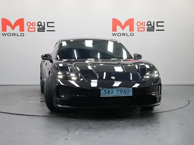 Porsche Taycan