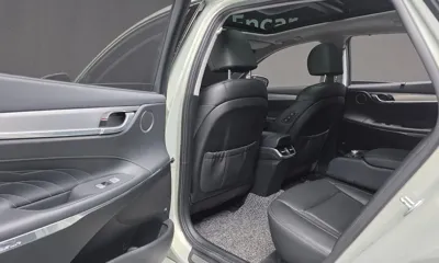 Hyundai Grandeur 2020, 100377 км, за 12677.35 USD - фото 17
