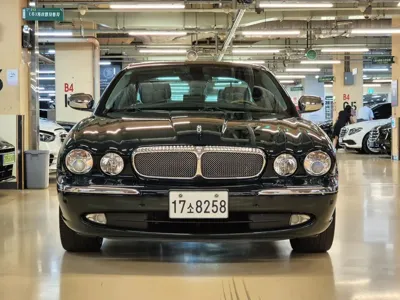 Jaguar XJ 2007, 270000 км, за 6564.26 USD