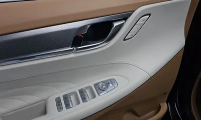 Hyundai Grandeur 2022, 39224 км, за 16604.8 USD - фото 17