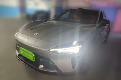 Xiaomi Auto YU7 · 2025 год
