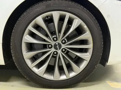 Kia K9 2022, 56000 км, за 24210.45 USD