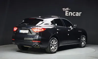 Maserati Levante 2020, 90418 км, за 17657.87 USD
