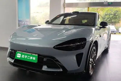 Xiaomi Auto YU7 · 2025 год