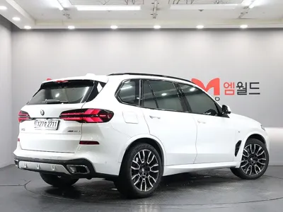 BMW X5 2026, 8060 км, за 82053.3 USD