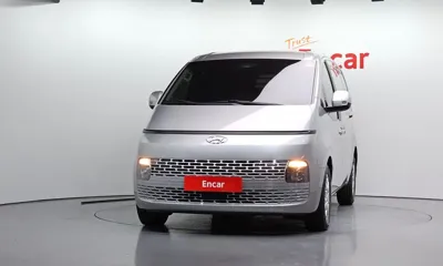 Hyundai Staria 2022, 49317 км, за 15601.63 USD