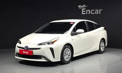 Toyota Prius · 2019 год