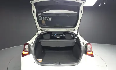 Toyota Prius 2019, 51233 км, за 13062.89 USD - фото 20