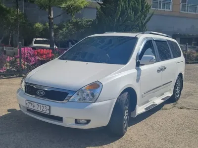 Kia Canival · 2012 год