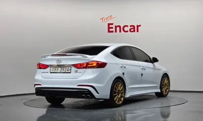 Hyundai Avante 2018, 88978 км, за 8261.78 USD