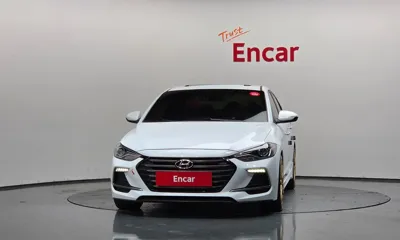 Hyundai Avante 2018, 88978 км, за 8261.78 USD