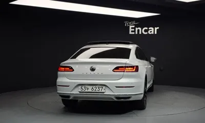 Volkswagen Arteon 2019, 180350 км, за 10083.28 USD - фото 4