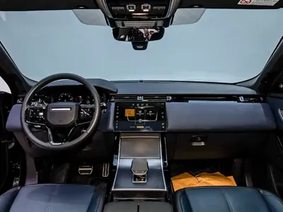 Land Rover Velar 2023, 30500 км, за 41935.62 USD - фото 30