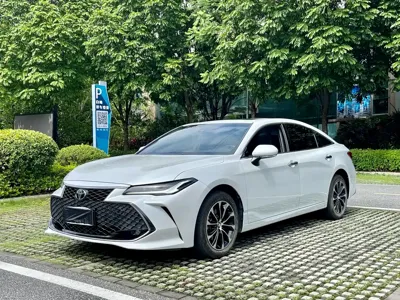 Toyota Avalon · 2023 год