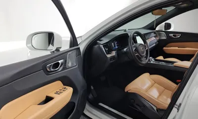 Volvo XC60 2025, 27302 км, за 32720.81 USD - фото 10
