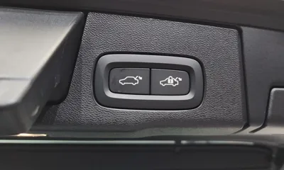 Volvo XC60 2025, 27302 км, за 32720.81 USD - фото 31