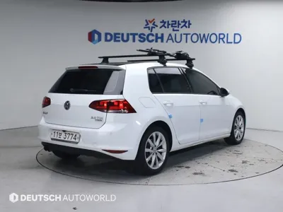Volkswagen Golf 2015, 84777 км, за 8467.9 USD