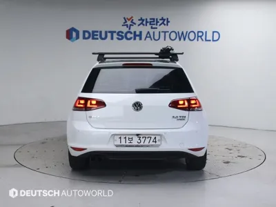 Volkswagen Golf 2015, 84777 км, за 8467.9 USD