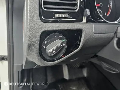 Volkswagen Golf 2015, 84777 км, за 8403.91 USD - фото 16