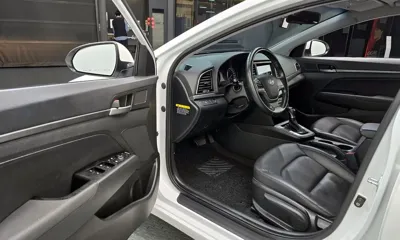 Hyundai Avante 2016, 123947 км, за 5334.38 USD - фото 11