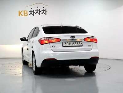 Kia K3 2014, 86051 км, за 3235.62 USD