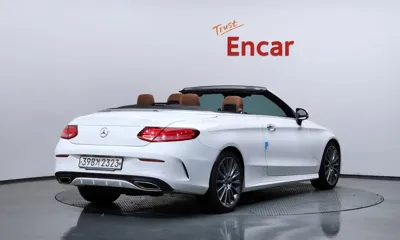 Mercedes-Benz C-Class 2018, 88986 км, за 15270.1 USD