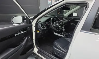 Kia Seltos 2020, 55370 км, за 11525.68 USD - фото 10
