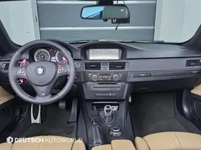 BMW M3 2011, 67366 км, за 24287.78 USD - фото 7